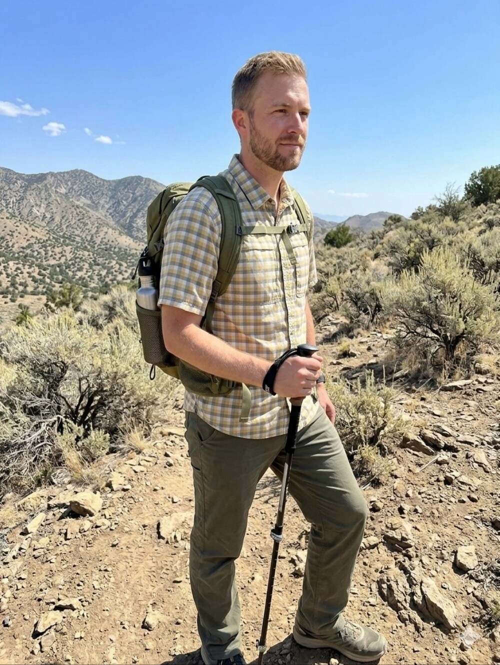 REI Co-op Men’s Sahara Plaid Short-Sleeve Technical Hiking Shirt